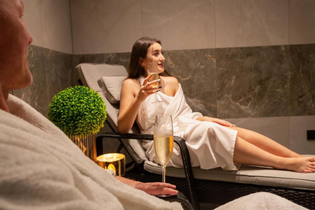 Wellness Hotel Edelweiss Liberec Ngoại thất bức ảnh